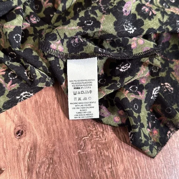 Free People | Small Floral Tunic Blouse - black pink green 100% polyester - Picture 8 of 8